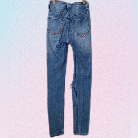 Fashion Nova • Mid-Wash High Rise Distressed Jeans💙 - Picture 7 of 11